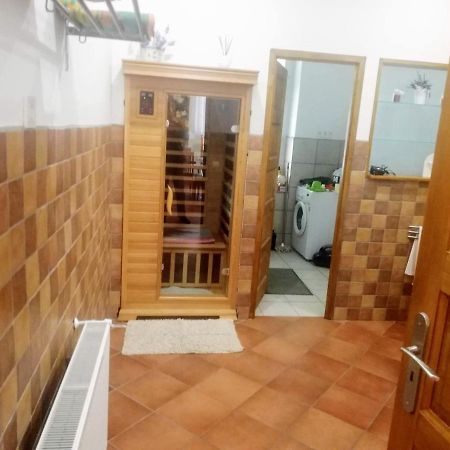 Апартаменты Parva Foresta Мишкольц Экстерьер фото